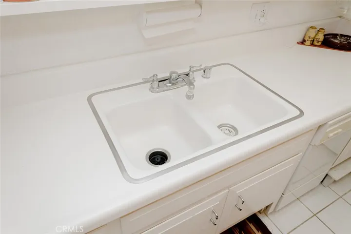 13270 N. Fairfield Lane #174h (M7), Seal Beach, California 90740