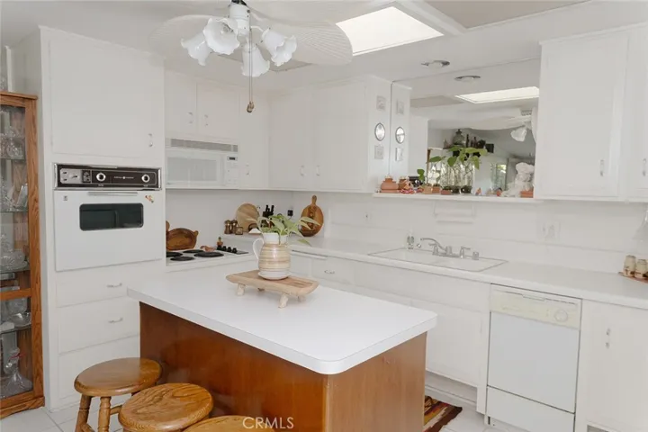 13270 N. Fairfield Lane #174h (M7), Seal Beach, California 90740
