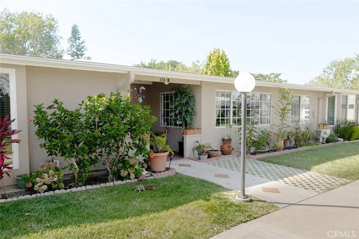 13270 N. Fairfield Lane #174h (M7), Seal Beach, California 90740