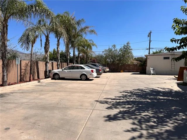 501 S Mistletoe Avenue, San Jacinto, California 92583