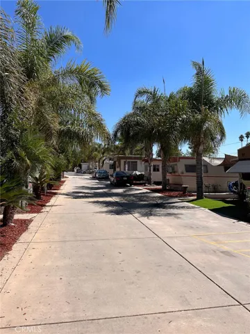 501 S Mistletoe Avenue, San Jacinto, California 92583