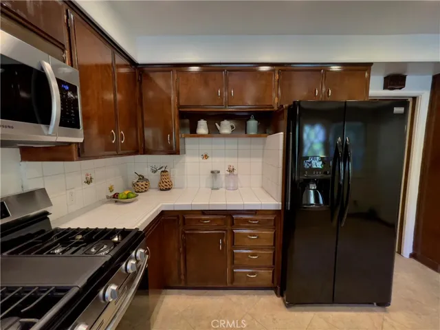 3167 Laurel Canyon Boulevard, Studio City, California 91604