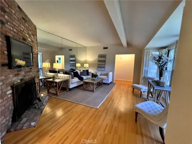 3167 Laurel Canyon Boulevard, Studio City, California 91604