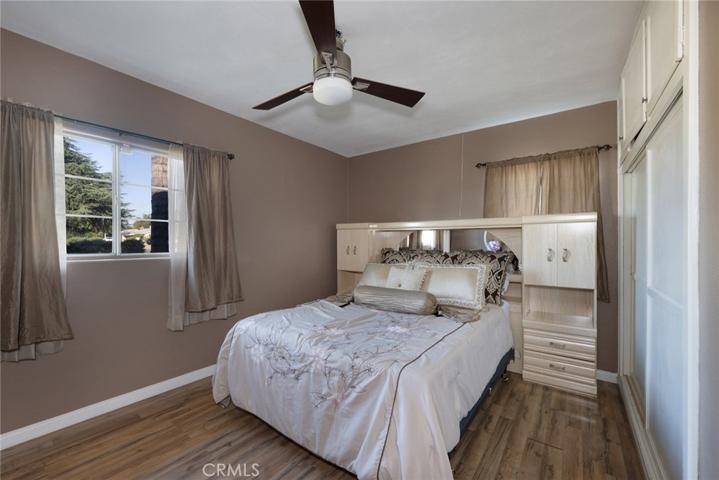 Bedroom1- MainHouse