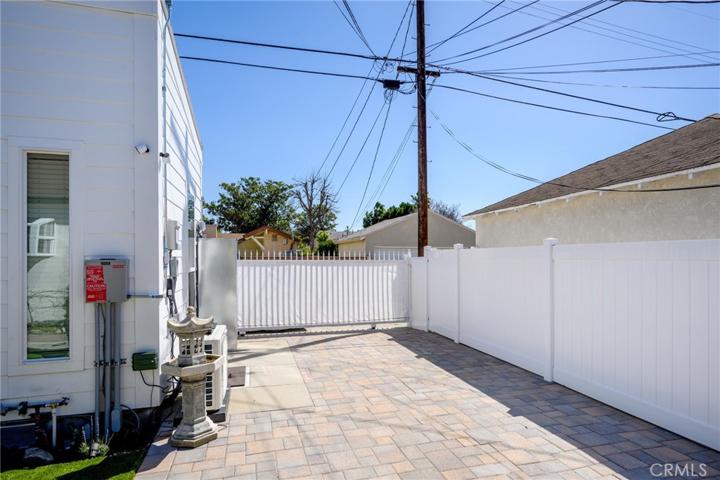 5432 Kester Avenue, Sherman Oaks, California 91411