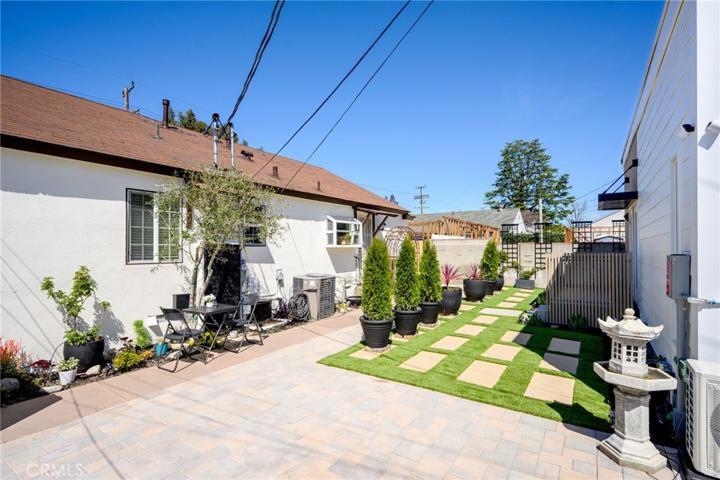 5432 Kester Avenue, Sherman Oaks, California 91411