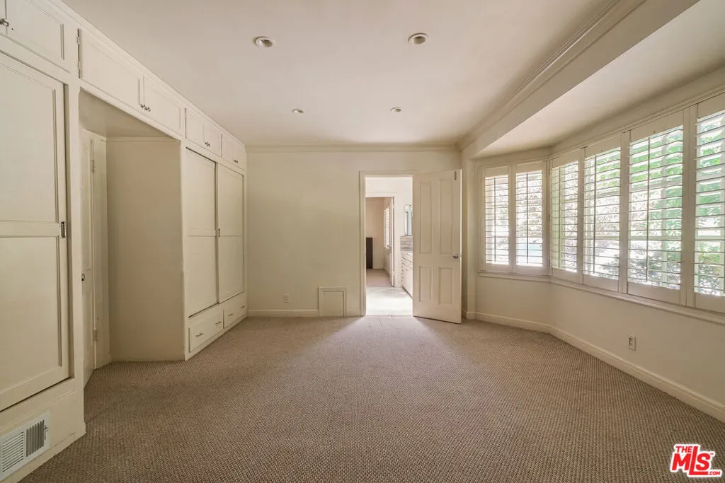 1119 Schuyler Road, Beverly Hills, California 90210 home-pic-12