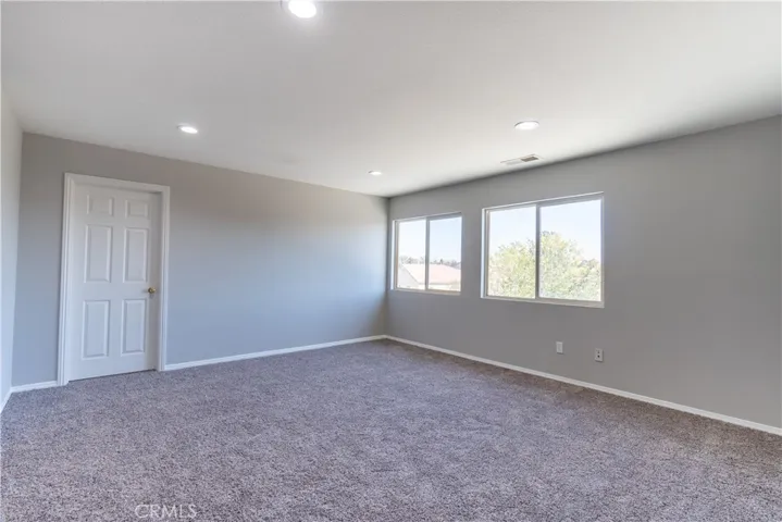 15807 Yosemite Street, Victorville, California 92394