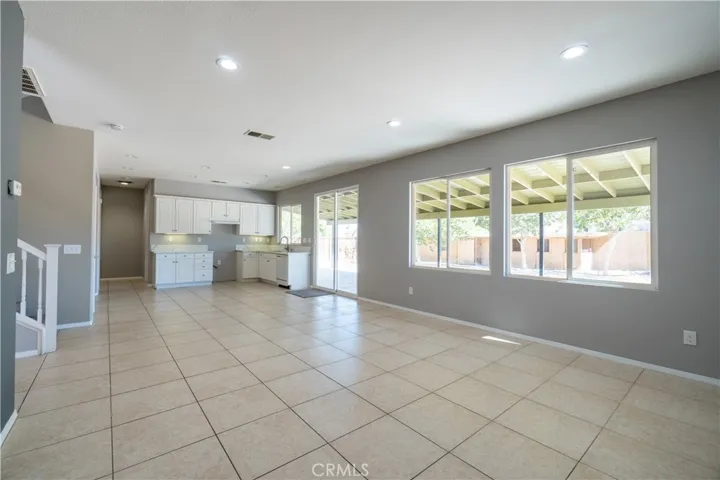15807 Yosemite Street, Victorville, California 92394