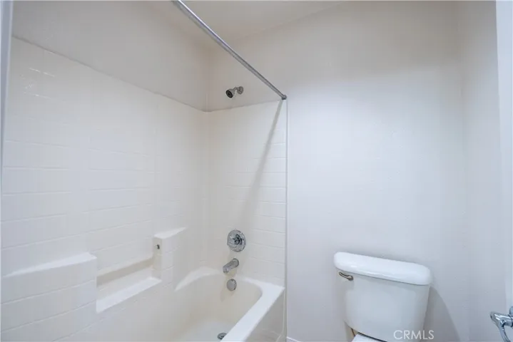 15807 Yosemite Street, Victorville, California 92394