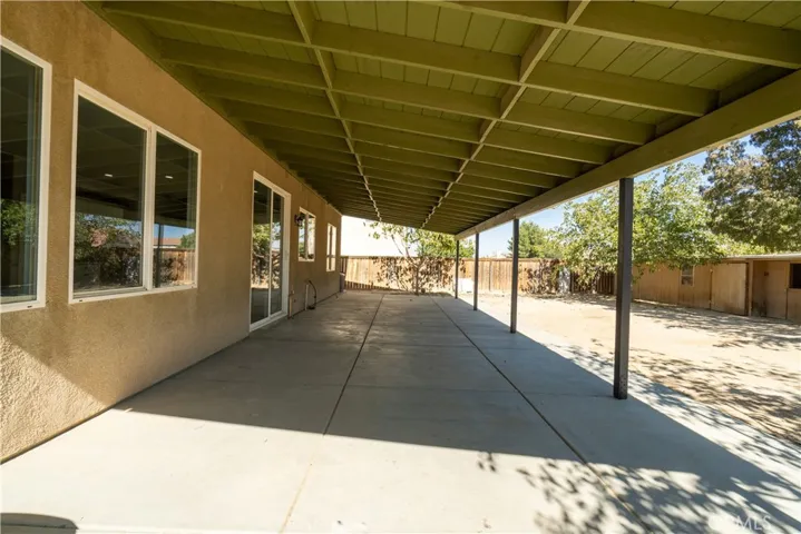 15807 Yosemite Street, Victorville, California 92394