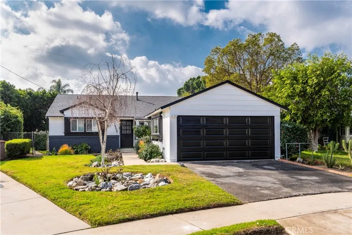 14028 Cantlay Street, Van Nuys, California 91405