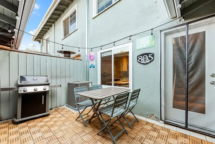 1845 Anaheim Avenue Unit 7D, Costa Mesa, California 92627