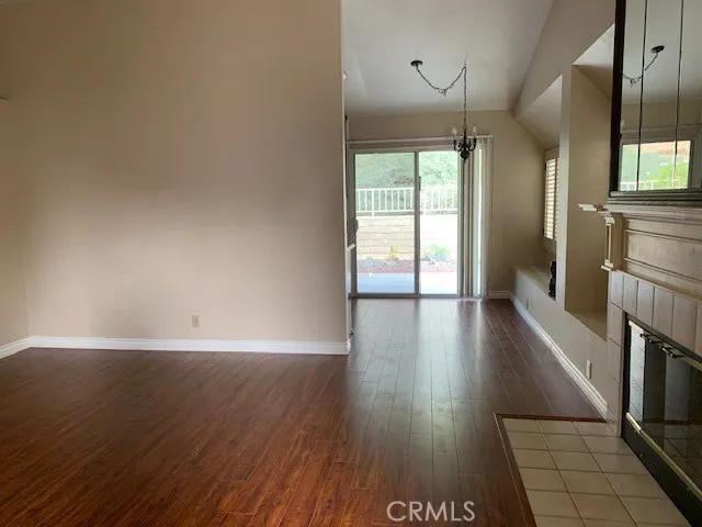 28320 Evergreen Lane, Saugus, California 91390