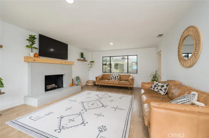1556 La Cita Court, San Luis Obispo, California 93401