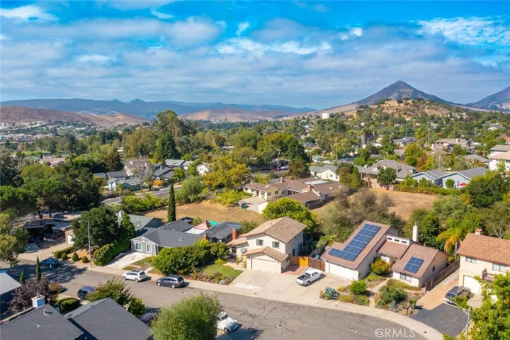 1556 La Cita Court, San Luis Obispo, California 93401