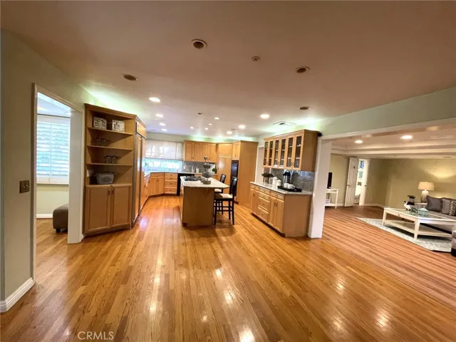 853 Oakglade Drive, Monrovia, California 91016