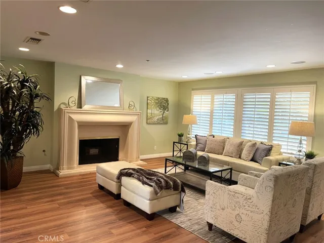 853 Oakglade Drive, Monrovia, California 91016