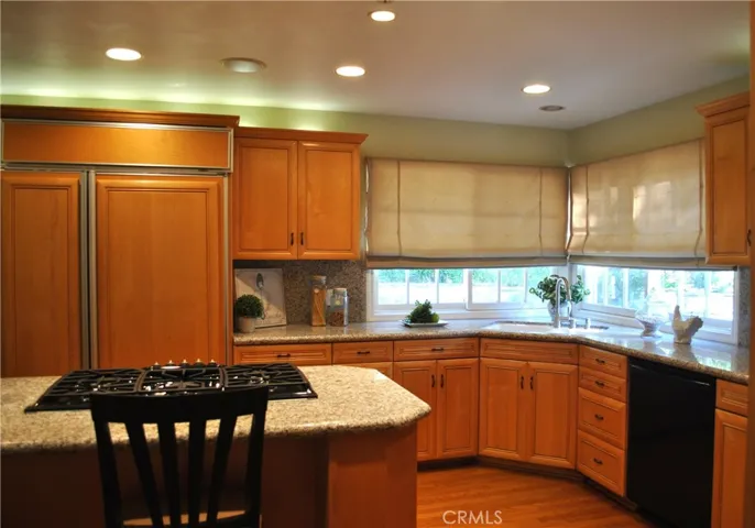 853 Oakglade Drive, Monrovia, California 91016