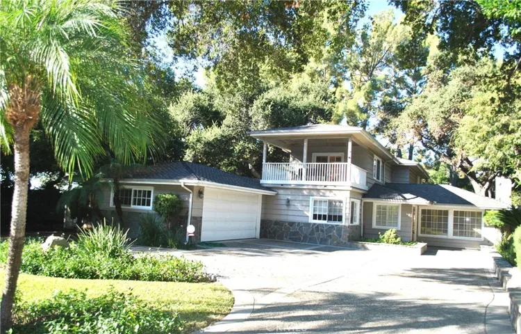 853 Oakglade Drive, Monrovia, California 91016