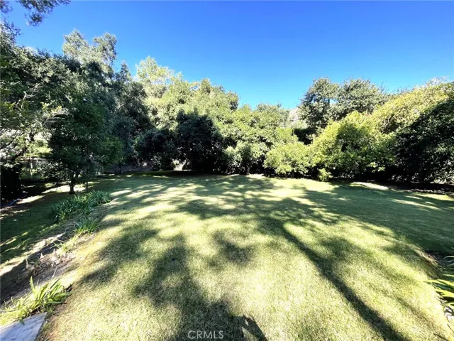 853 Oakglade Drive, Monrovia, California 91016