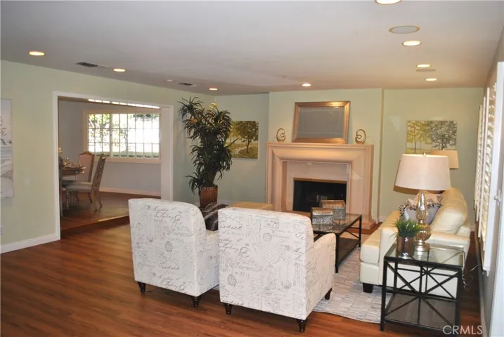 853 Oakglade Drive, Monrovia, California 91016