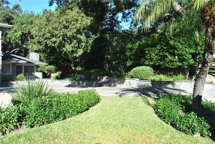 853 Oakglade Drive, Monrovia, California 91016