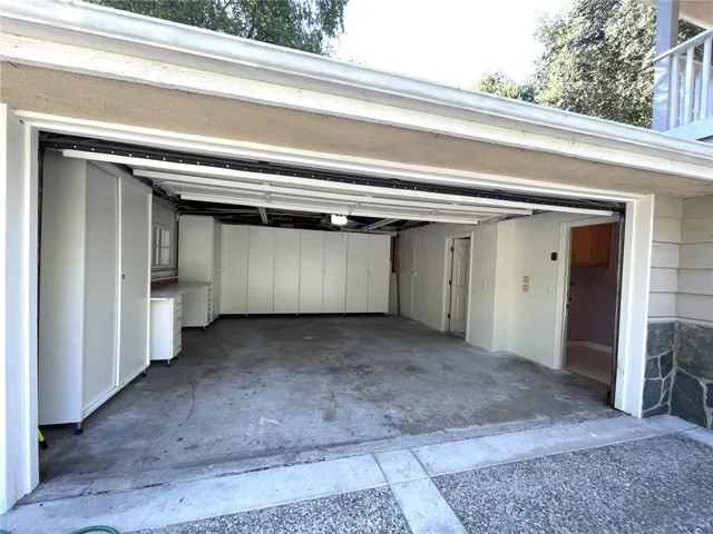 853 Oakglade Drive, Monrovia, California 91016
