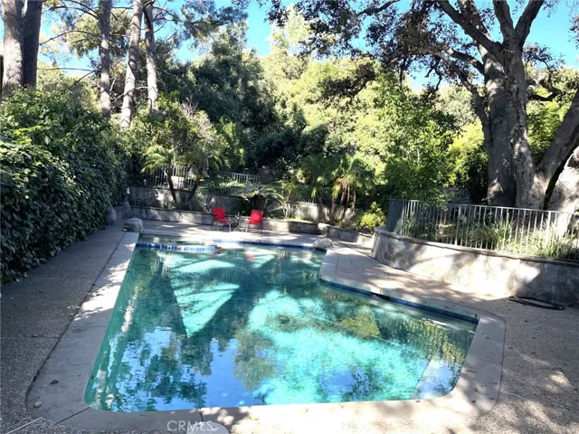 853 Oakglade Drive, Monrovia, California 91016