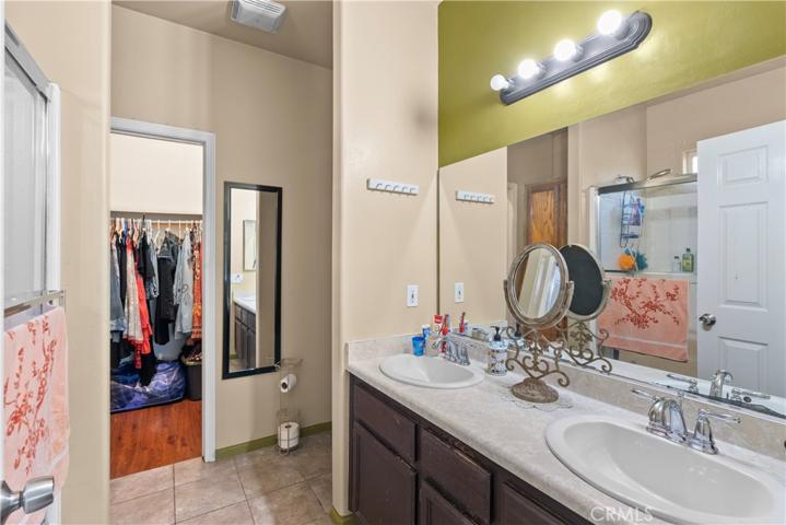 5409 Grant Grove Street, Bakersfield, California 93307