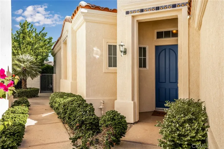 80872 Via Puerta Azul, La Quinta, California 92253