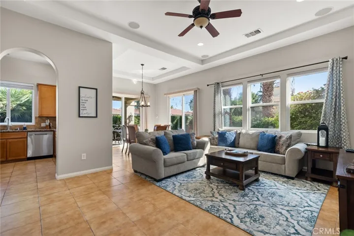 80872 Via Puerta Azul, La Quinta, California 92253