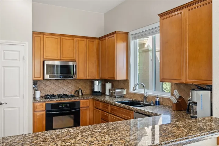 80872 Via Puerta Azul, La Quinta, California 92253