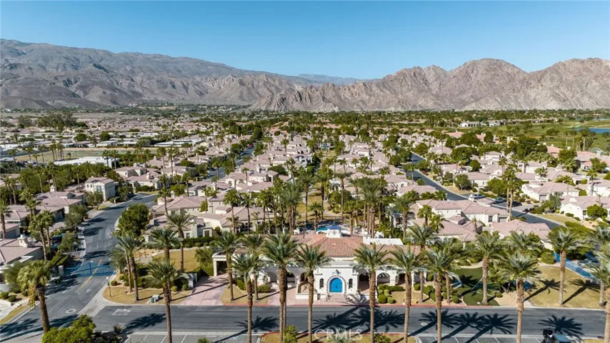 80872 Via Puerta Azul, La Quinta, California 92253