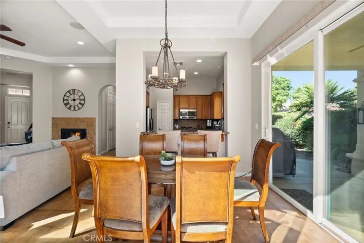 80872 Via Puerta Azul, La Quinta, California 92253