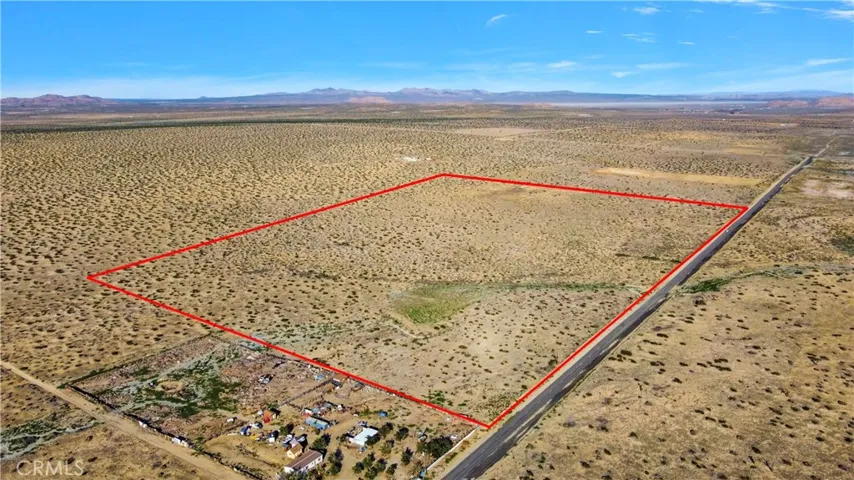 Red property boundary markers are not to be relied on as exact property lines. Buyer to confirm independently.