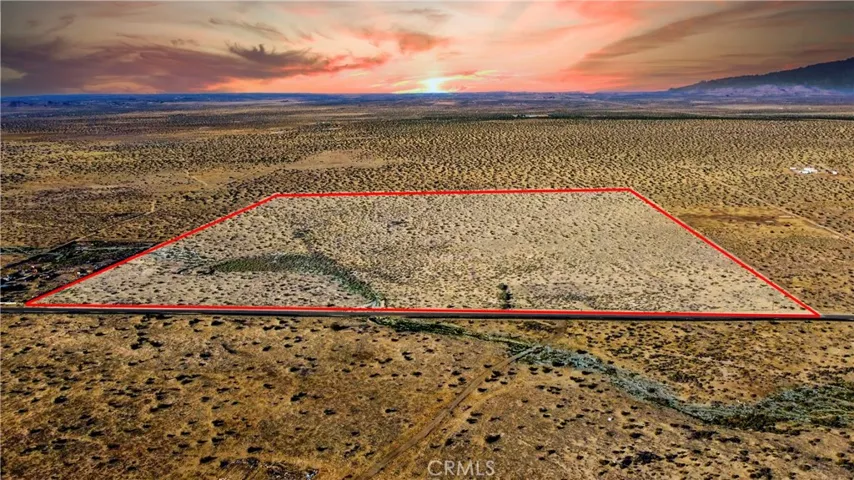 Red property boundary markers are not to be relied on as exact property lines. Buyer to confirm independently.