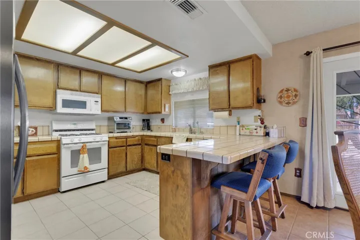 8108 El Cerrito Avenue, Hesperia, California 92345