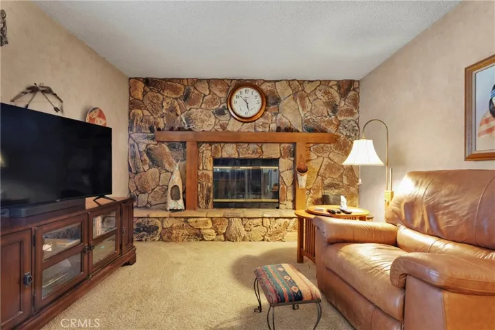 8108 El Cerrito Avenue, Hesperia, California 92345