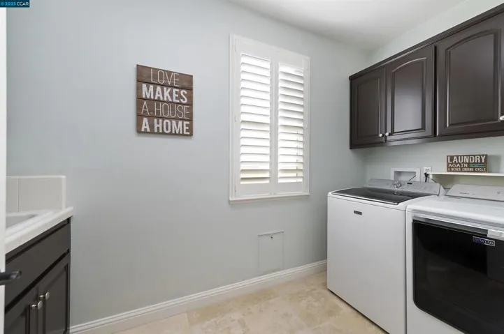 Spacious Laundry Room