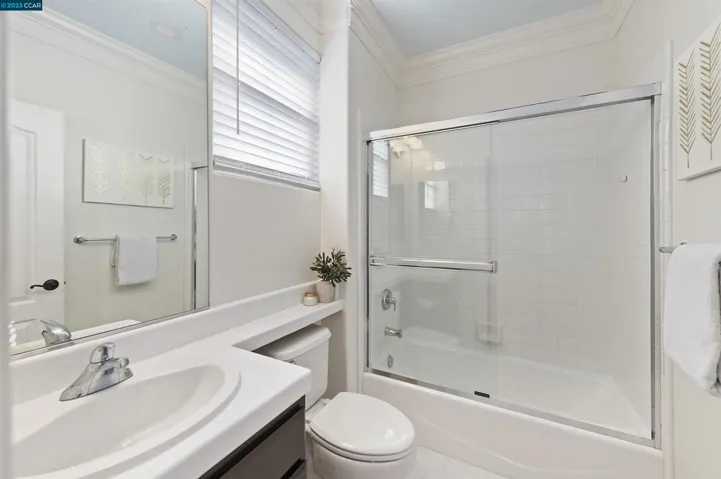 Jr Suite Bath