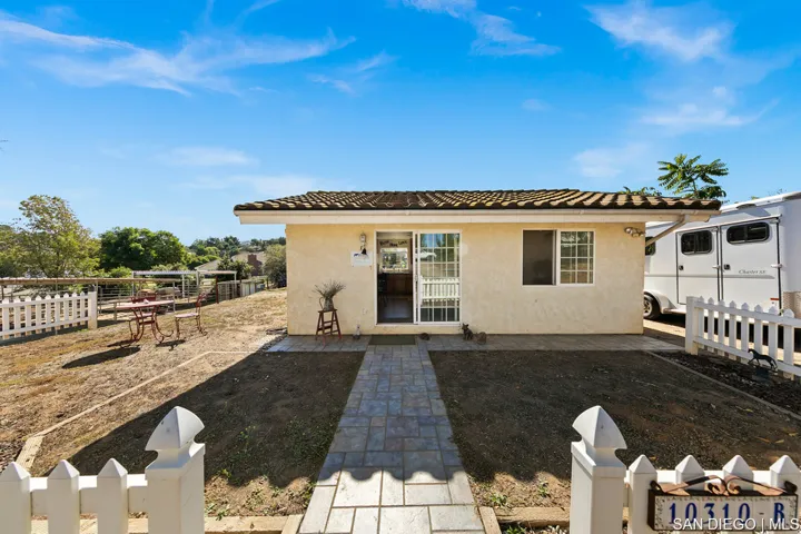 Casita is 450sqft