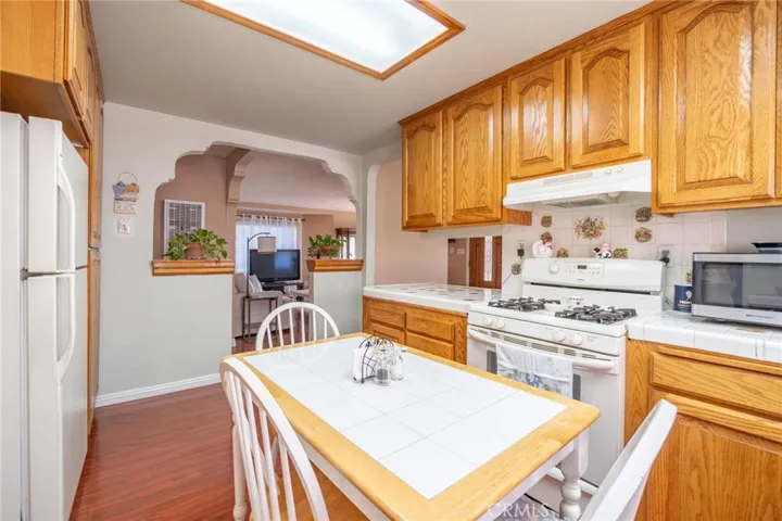 915 Orange Grove Avenue, Colton, California 92324