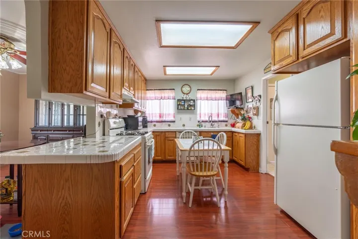 915 Orange Grove Avenue, Colton, California 92324