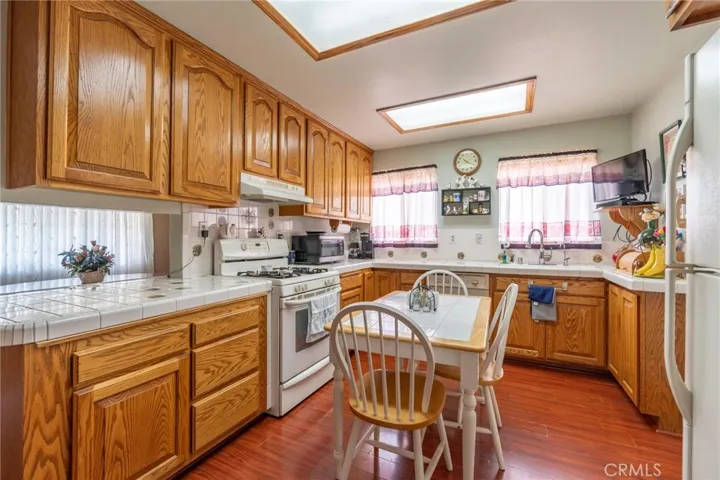 915 Orange Grove Avenue, Colton, California 92324