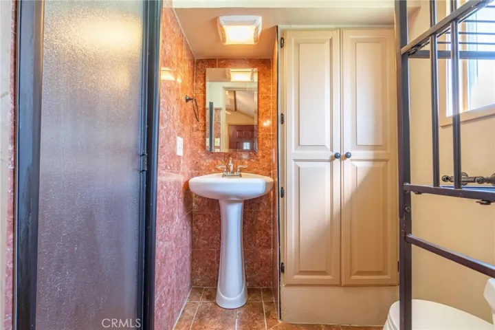 915 Orange Grove Avenue, Colton, California 92324