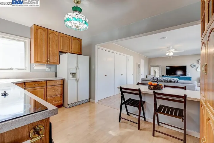 15943 Via Paro, San Lorenzo, California 94580