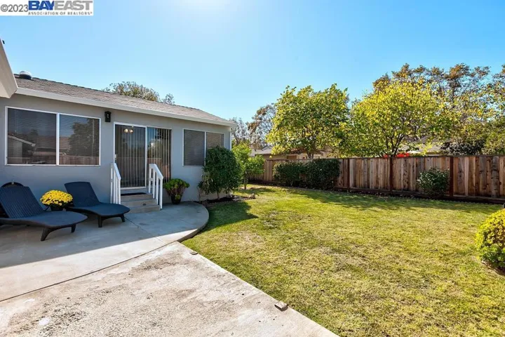 15943 Via Paro, San Lorenzo, California 94580