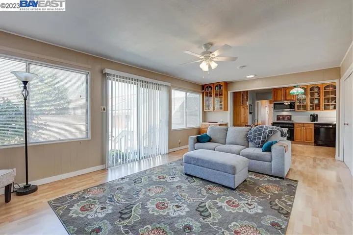 15943 Via Paro, San Lorenzo, California 94580