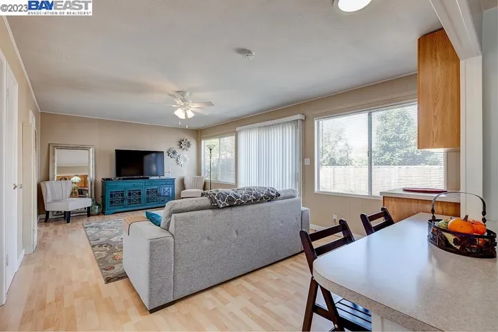 15943 Via Paro, San Lorenzo, California 94580